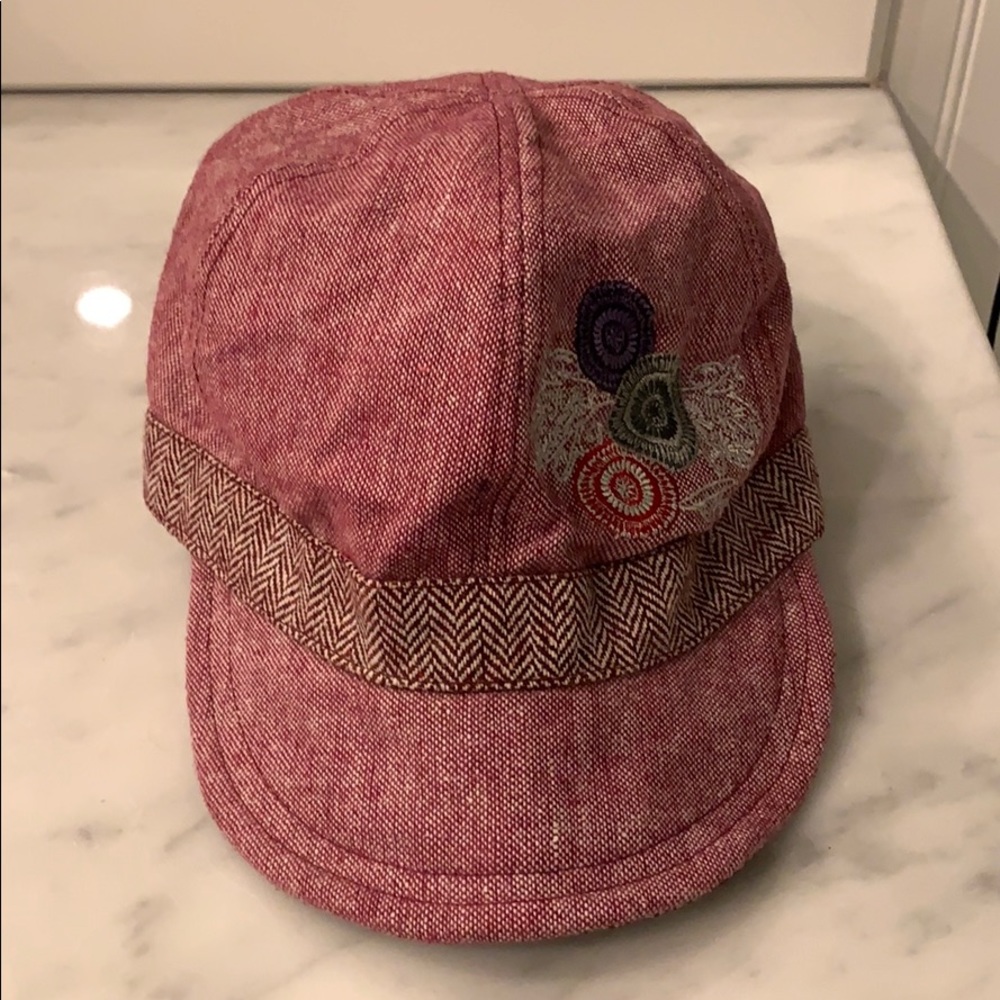 Super cute hat!